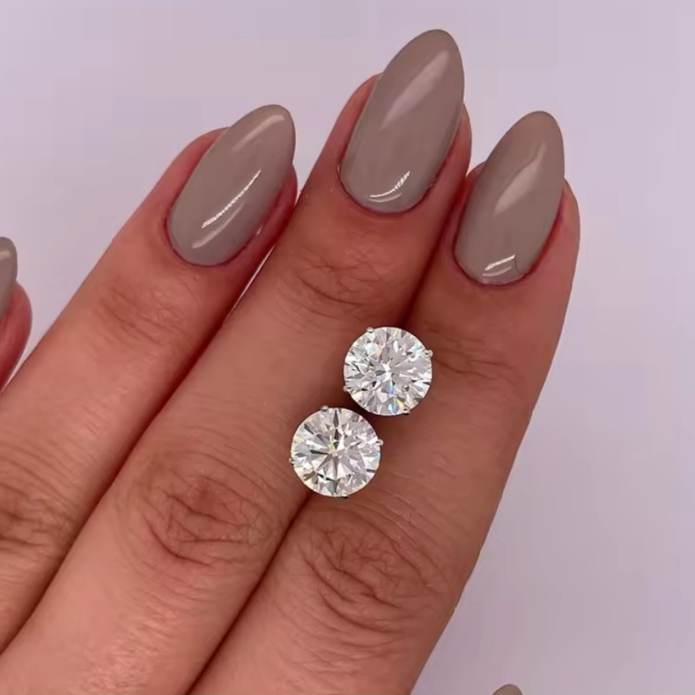 New 4ct Certified Moissanite Stud Earrings - Picture 3 of 12